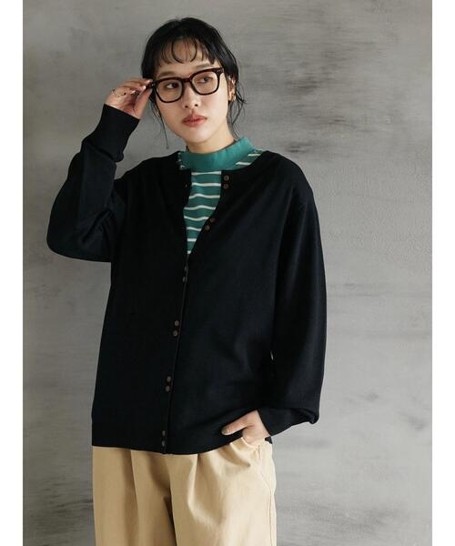 CRAFT STANDARD BOUTIQUE(クラフトスタンダードブティック)の「二つボタンカーディガン(カーディガン/ボレロ・レディース・ブルー/ブラック/グリーン/イエロー・FREE)」の17枚目の写真