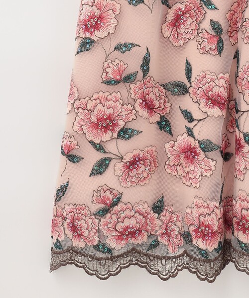 GRACE CONTINENTAL（グレースコンチネンタル）の「ローズ刺繍ドレス