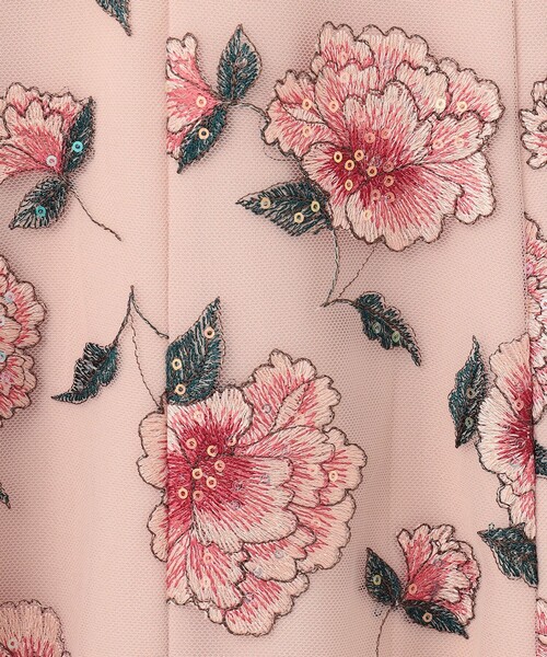 GRACE CONTINENTAL（グレースコンチネンタル）の「ローズ刺繍ドレス