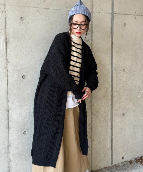 deux amour（ドゥーザムール）の「ケーブルニットロングカーディガン