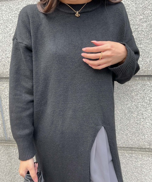 Lamoa(ラモア)の「Lamoa/スリット ロング ニットワンピース(ワンピース・レディース・ホワイト/ブラック/グレー・FREE)」の9枚目の写真