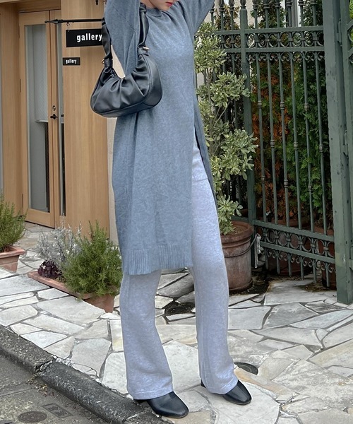 Lamoa(ラモア)の「Lamoa/スリット ロング ニットワンピース(ワンピース・レディース・ホワイト/ブラック/グレー・FREE)」の16枚目の写真