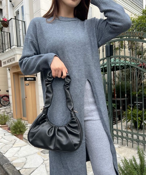 Lamoa(ラモア)の「Lamoa/スリット ロング ニットワンピース(ワンピース・レディース・ホワイト/ブラック/グレー・FREE)」の18枚目の写真