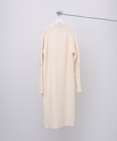 ap retro(アプレトロ)の「ハイネックニットワンピース 指抜き袖(ワンピース・レディース・ブラック/アイボリー/杢グレー・FREE)」の14枚目の写真