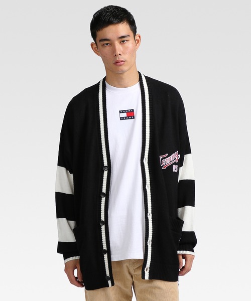 tommy jeans（トミー ジーンズ）の「オーバーサイズカレッジカーディガン（カーディガン/ボレロ・メンズ・ブラック・LARGE/MEDIUM/SMALL/X-LARGE）」の4枚目の写真