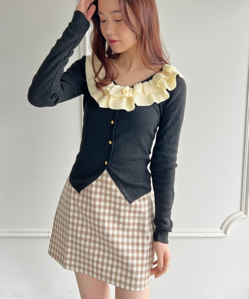 Loueme(ルエム)の「【23S/S 春夏新作】フリルカラー金ボタンカーディガン(カーディガン/ボレロ・レディース・ブラック/ホワイト系その他・FREE)」の8枚目の写真