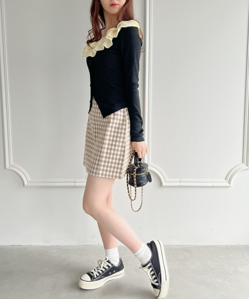 Loueme(ルエム)の「【23S/S 春夏新作】フリルカラー金ボタンカーディガン(カーディガン/ボレロ・レディース・ブラック/ホワイト系その他・FREE)」の10枚目の写真