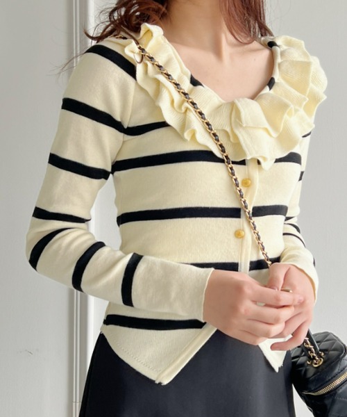 Loueme(ルエム)の「【23S/S 春夏新作】フリルカラー金ボタンカーディガン(カーディガン/ボレロ・レディース・ブラック/ホワイト系その他・FREE)」の13枚目の写真
