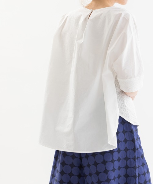 nop de nod（ノップドゥノッド）の「Cloche misc 5分袖ノーカラーブラウス（シャツ/ブラウス・レディース・ライトグレー/オフホワイト/ブルー/ライトブルー・3）」の14枚目の写真