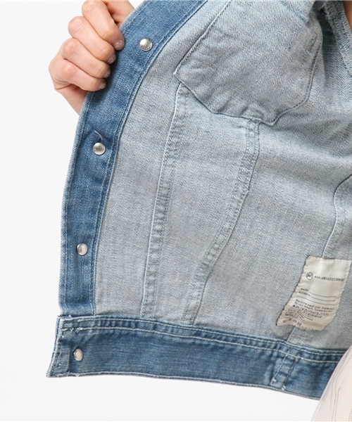 AG（エージー）の「AG　エージー　ROBYN JACKET　STANDARD　Gジャン（デニムジャケット・レディース・ブルー・1/2）」の9枚目の写真