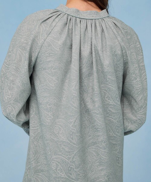 PUBLIC TOKYO(パブリックトウキョウ)の「ジャガードギャザーワンピ(ワンピース・レディース・ライトブルー/ダークブラック・FREE)」の22枚目の写真