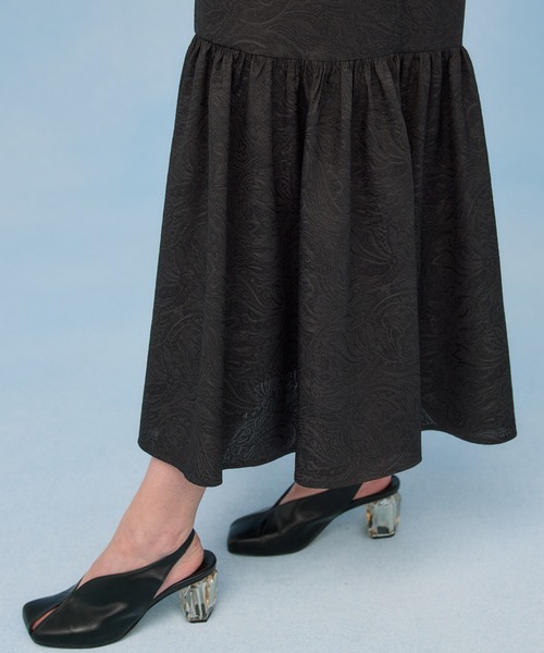 PUBLIC TOKYO(パブリックトウキョウ)の「ジャガードギャザーワンピ(ワンピース・レディース・ライトブルー/ダークブラック・FREE)」の17枚目の写真