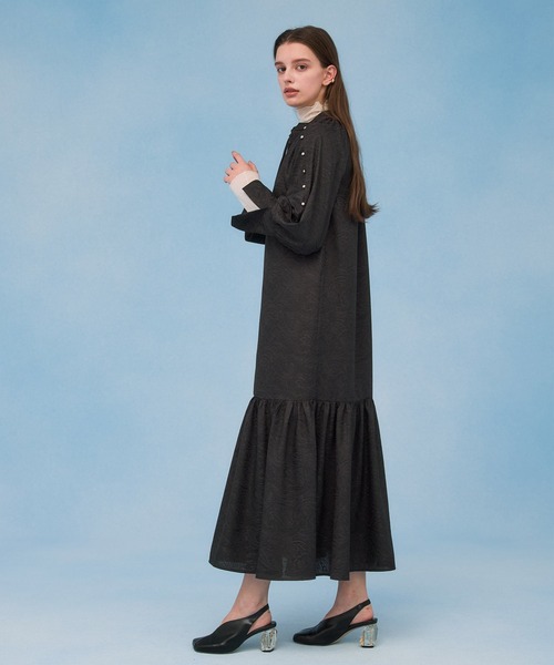 PUBLIC TOKYO(パブリックトウキョウ)の「ジャガードギャザーワンピ(ワンピース・レディース・ライトブルー/ダークブラック・FREE)」の11枚目の写真