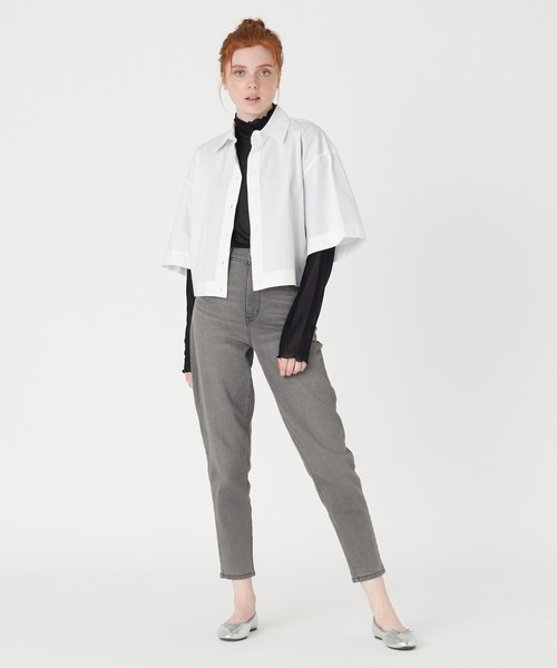 Levi's(リーバイス)の「Levi's/リーバイス 【WEB限定】 HIGH WAISTED マムジーンズ グレー COSMIC CHATTER(デニムパンツ・レディース・ブラック・23inch/24inch/25inch/26inch/27inch/28inch)」の9枚目の写真