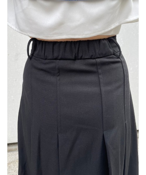ENVYM（アンビー）の「タックプリーツラップＳＫ（スカート・レディース・ブラック/グレー・FREE）」の5枚目の写真
