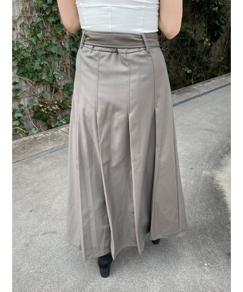 ENVYM（アンビー）の「タックプリーツラップＳＫ（スカート・レディース・ブラック/グレー・FREE）」の8枚目の写真