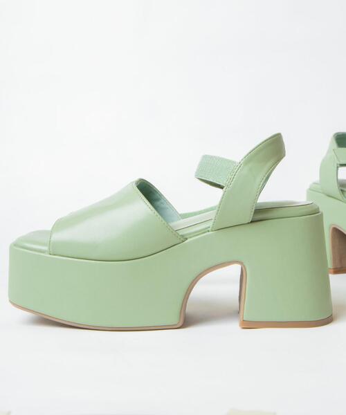 WEGO（ウィゴー）の「WEGO/バルキーヒールサンダル（サンダル・レディース・ブラック/ホワイト/グリーン系その他・MEDIUM/LARGE）」の9枚目の写真