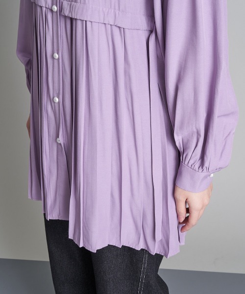 A de a.v.v（アードアー・ヴェ・ヴェ）の「裾プリーツボリュームスリーブブラウス（シャツ/ブラウス・レディース・ライトパープル/ブラック/ホワイト・38/36/MEDIUM/SMALL）」の18枚目の写真