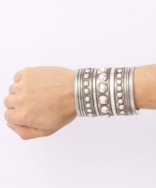 FANTASTIC MAN（ファンタスティックマン）の「FANTASTIC MAN BANGLE111 シルバーバングル（ネックレス・メンズ・シルバー系その他・FREE）」の2枚目の写真