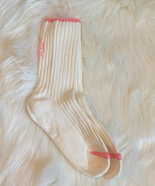 VIBGYOR（ヴィブジョー）の「【LAMPOON】ヒールメッセージソックス（ソックス/靴下・メンズ・レッド/ピンク/ブルー/ブラック・FREE）」の17枚目の写真