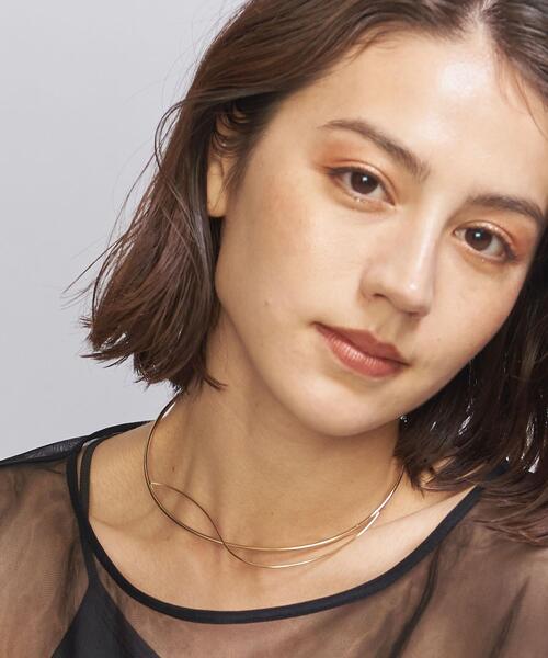 BEAUTY&YOUTH UNITED ARROWS(ビューティーアンドユースユナイテッドアローズ)の「メタル カーブクロス チョーカー(チョーカー・レディース・シルバー/ゴールド・FREE)」の2枚目の写真