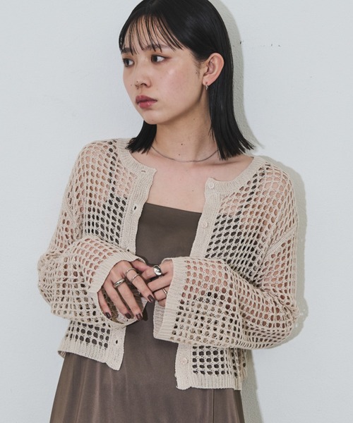 Aunt Marie's(アントマリーズ)の「【丈展開あり】2WAYメッシュフレアスリーブカーディガン(Tシャツ/カットソー・レディース・ホワイト/グリーン/ブラック/アイボリー/レッド・FREE/SHORT)」の19枚目の写真