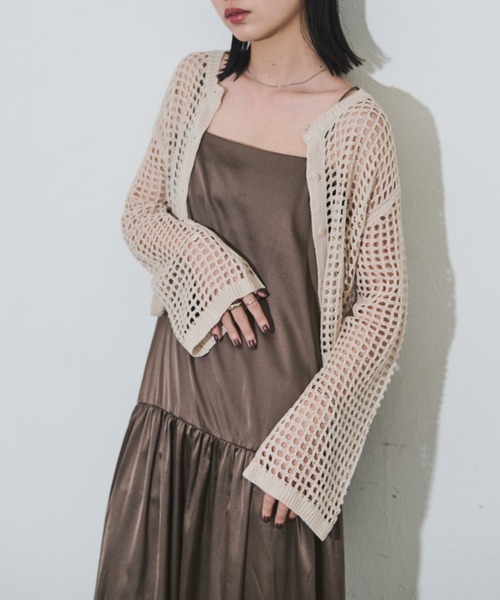 Aunt Marie's(アントマリーズ)の「【丈展開あり】2WAYメッシュフレアスリーブカーディガン(Tシャツ/カットソー・レディース・ホワイト/グリーン/ブラック/アイボリー/レッド・FREE/SHORT)」の20枚目の写真
