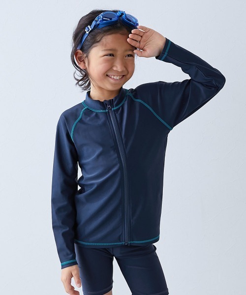 devirock（デビロック）の「UVカット スクール用 長袖ジップラッシュガード（ラッシュガード・キッズ・ネイビー/ネイビー×ホワイト/ネイビー系3/ネイビー系2/ネイビー系1・110cm/120cm/130cm/140cm/150cm/160cm/170cm）」の5枚目の写真