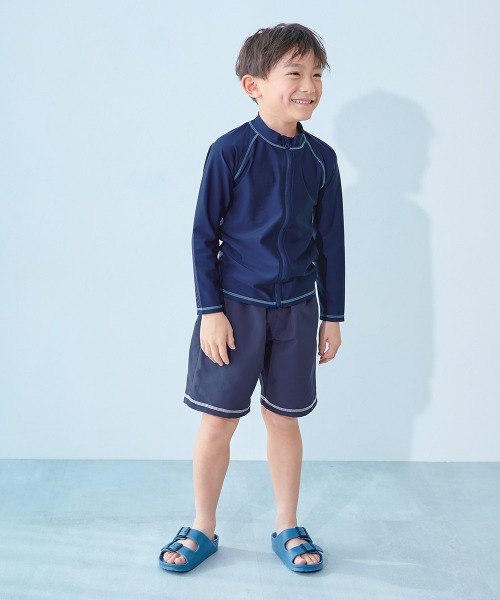 devirock（デビロック）の「UVカット スクール用 長袖ジップラッシュガード（ラッシュガード・キッズ・ネイビー/ネイビー×ホワイト/ネイビー系3/ネイビー系2/ネイビー系1・110cm/120cm/130cm/140cm/150cm/160cm/170cm）」の16枚目の写真