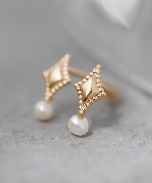 アネモネ(pearl　ピアス)新品 ANEMONE（アネモネ）の「淡水パール×ダイヤモチーフピアス[K10
