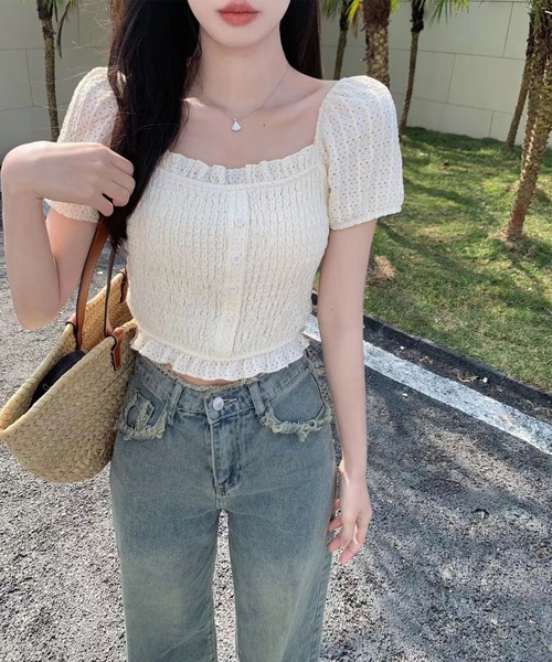 Jasmine Grandiflorum(ジャスミングランディフローラム)の「【Jasmine】2WAYフリルクロップドトップス (SS)(シャツ/ブラウス・レディース・ホワイト/ブラック/ピンク・MEDIUM/LARGE/SMALL/FREE)」の8枚目の写真