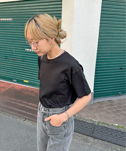 feepur（フェピュール）の「スラブ調ロゴ刺繍シアーTee（Tシャツ/カットソー・レディース・ブルー/ピンク/オートミール/オフホワイト/ブラック・MEDIUM）」の3枚目の写真