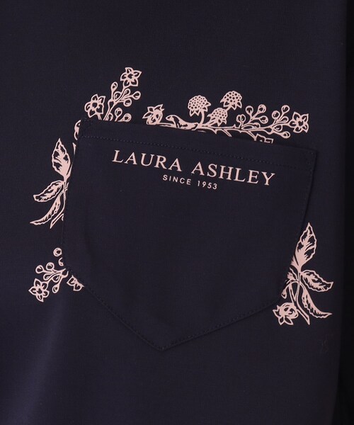 LAURA ASHLEY(ローラアシュレイ)の「【接触冷感/洗える】ブランブル柄ポケットTシャツ(Tシャツ/カットソー・レディース・ホワイト系/ネイビー/ダークブラウン・38/40)」の14枚目の写真