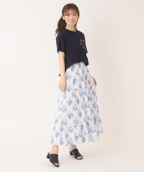 LAURA ASHLEY(ローラアシュレイ)の「【接触冷感/洗える】ブランブル柄ポケットTシャツ(Tシャツ/カットソー・レディース・ホワイト系/ネイビー/ダークブラウン・38/40)」の5枚目の写真