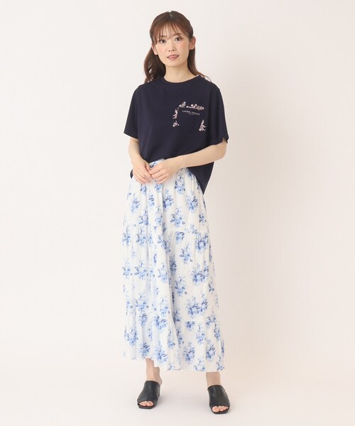LAURA ASHLEY(ローラアシュレイ)の「【接触冷感/洗える】ブランブル柄ポケットTシャツ(Tシャツ/カットソー・レディース・ホワイト系/ネイビー/ダークブラウン・38/40)」の10枚目の写真