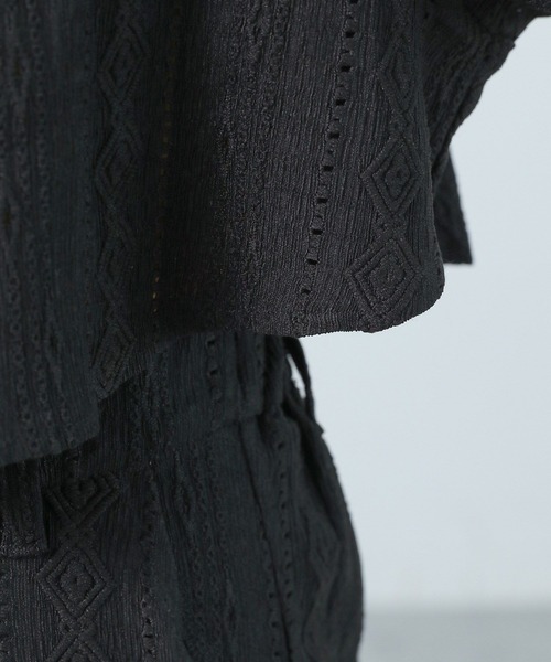 PAGEBOY(ページボーイ)の「ジャガードショートシャツ(シャツ/ブラウス・レディース・ブラック/グレイッシュベージュ/ブラウン・FREE)」の21枚目の写真