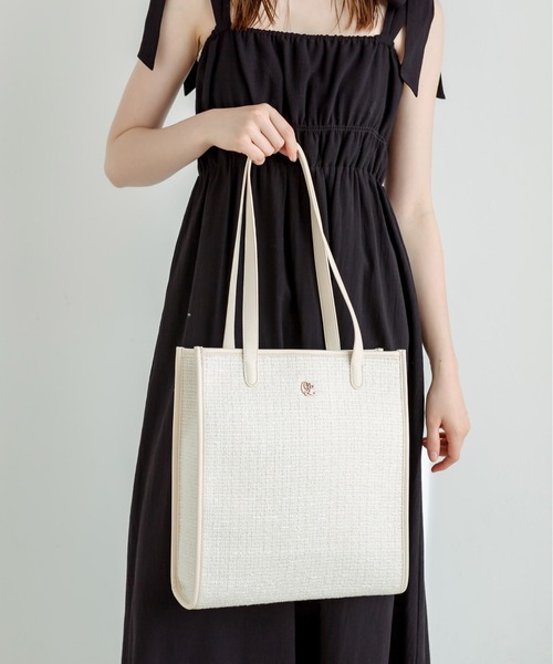 OLIVE des OLIVE(オリーブデオリーブ)の「【WEB限定】エンブレム付きトリミングトートバッグ 1032120020(トートバッグ・レディース・ピンク/アイボリー/ブラック/ホワイト・FREE)」の6枚目の写真