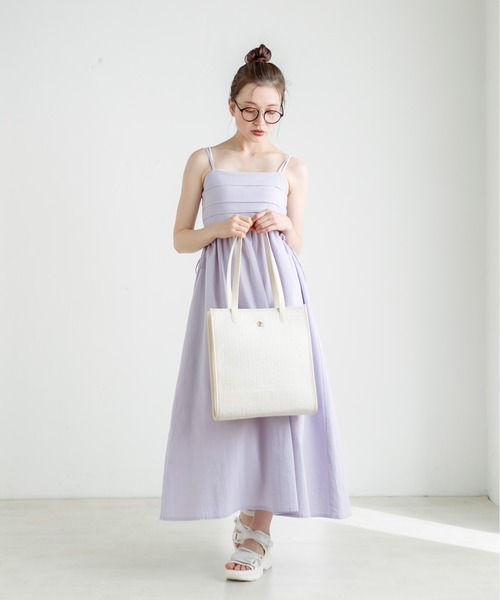 OLIVE des OLIVE(オリーブデオリーブ)の「【WEB限定】エンブレム付きトリミングトートバッグ 1032120020(トートバッグ・レディース・ピンク/アイボリー/ブラック/ホワイト・FREE)」の9枚目の写真