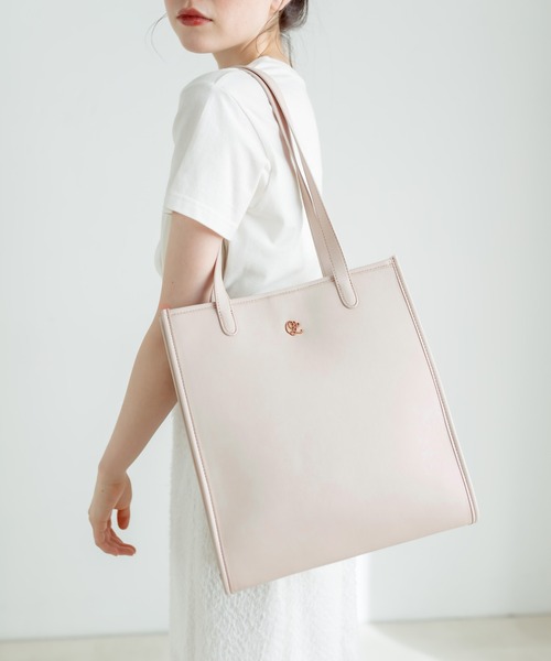 OLIVE des OLIVE(オリーブデオリーブ)の「【WEB限定】エンブレム付きトリミングトートバッグ 1032120020(トートバッグ・レディース・ピンク/アイボリー/ブラック/ホワイト・FREE)」の15枚目の写真