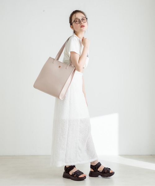 OLIVE des OLIVE(オリーブデオリーブ)の「【WEB限定】エンブレム付きトリミングトートバッグ 1032120020(トートバッグ・レディース・ピンク/アイボリー/ブラック/ホワイト・FREE)」の16枚目の写真