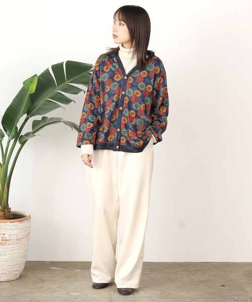 ROOPTOKYO(ループトウキョウ)の「▲花柄ニットカーディガン(カーディガン/ボレロ・レディース・ネイビー/ブラウン・M/L)」の8枚目の写真