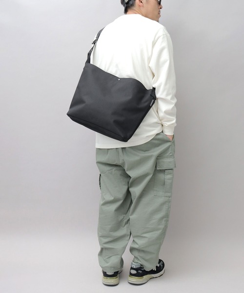 日本製 ポリエステル ショルダーバッグ（メッセンジャーバッグ
