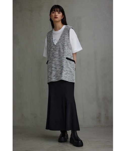 AZUL by moussy（アズールバイマウジー）の「カットツイードベスト（ベスト・レディース・ブラック/ライトベージュ/ダークグリーン・FREE）」の6枚目の写真