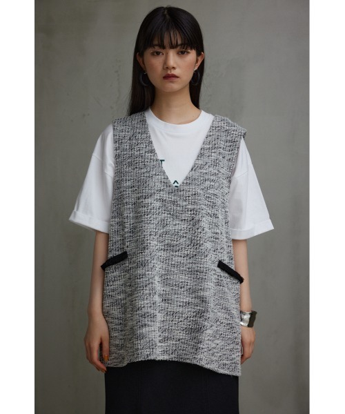 AZUL by moussy（アズールバイマウジー）の「カットツイードベスト（ベスト・レディース・ブラック/ライトベージュ/ダークグリーン・FREE）」の7枚目の写真