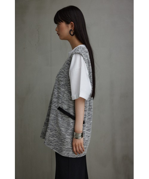 AZUL by moussy（アズールバイマウジー）の「カットツイードベスト（ベスト・レディース・ブラック/ライトベージュ/ダークグリーン・FREE）」の8枚目の写真