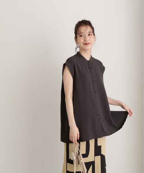 N.（N. Natural Beauty Basic）（エヌエヌナチュラルビューティーベーシック）の「◆サイドプリーツバンドカラーブラウス（シャツ/ブラウス・レディース・ブルー/ナチュラル/チャコール・MEDIUM）」の7枚目の写真