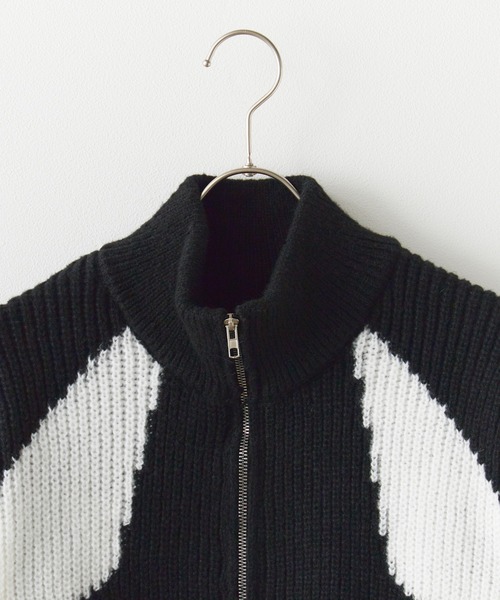 Theater code（シアターコード）の「design drivers knit/ドライバーズニット 切替カラー（ニット/セーター・メンズ・ブラック/グレイッシュベージュ・2/3）」の4枚目の写真