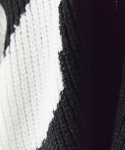 Theater code（シアターコード）の「design drivers knit/ドライバーズニット 切替カラー（ニット/セーター・メンズ・ブラック/グレイッシュベージュ・2/3）」の6枚目の写真