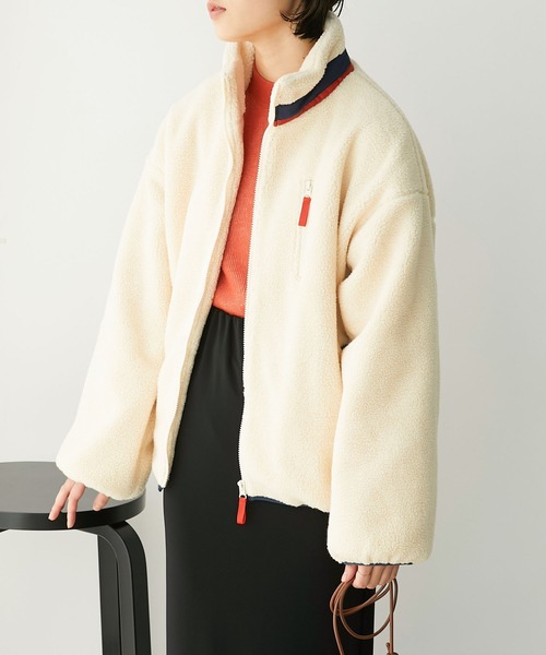 Chaco closet(チャコ クローゼット)の「オーバーサイズ配色ハイネックボアブルゾン(ブルゾン・レディース・ブラック/アイボリー/モカ・FREE)」の6枚目の写真