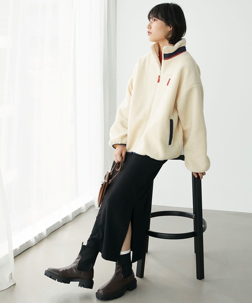Chaco closet(チャコ クローゼット)の「オーバーサイズ配色ハイネックボアブルゾン(ブルゾン・レディース・ブラック/アイボリー/モカ・FREE)」の12枚目の写真